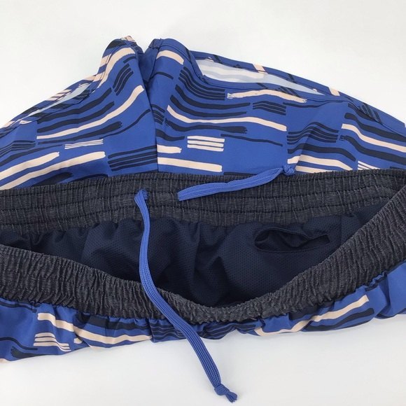 Oiselle Blue Stripe Print One Pocket Lined Roga Running Shorts Size 10 - Picture 4 of 7